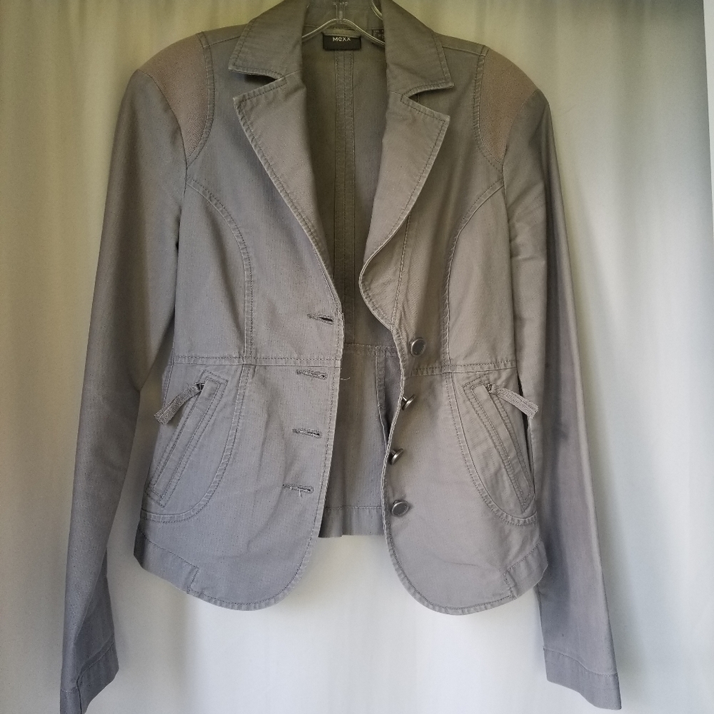 French, Gray Jacket, size 4, GUC